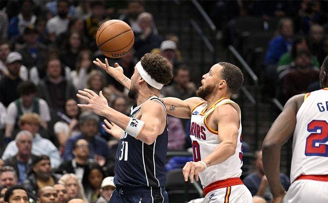 勇士队惨败后更衣室爆发冲突，主帅回应，其他一定因为数据.